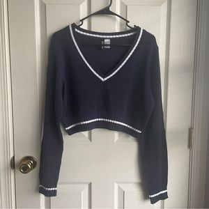 H&M Cropped V-Neck Sweater